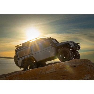 Traxxas TRX-4 Land Rover Defender 1:10 RTR stříbrný