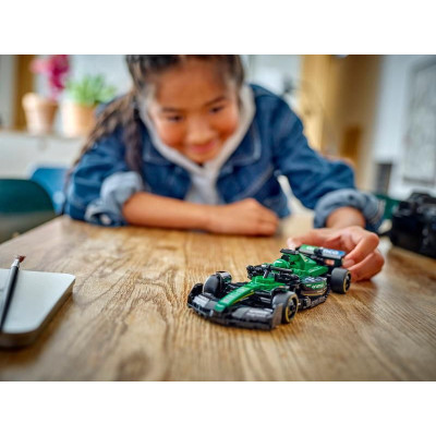 LEGO Speed Champions - Závodní auto Aston Martin Aramco  F1® AMR24