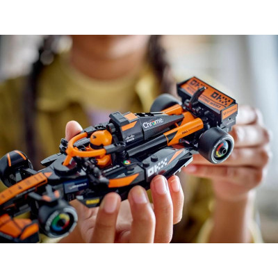 LEGO Speed Champions - Závodní auto McLaren F1® Team MCL38