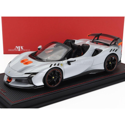 MR MODELS FERRARI SF90 XX STRADALE SPIDER 2024 - CON VETRINA - WITH SHOWCASE - BIANCO ARTICO - WHITE MET ORANGE BLACK 1/18
