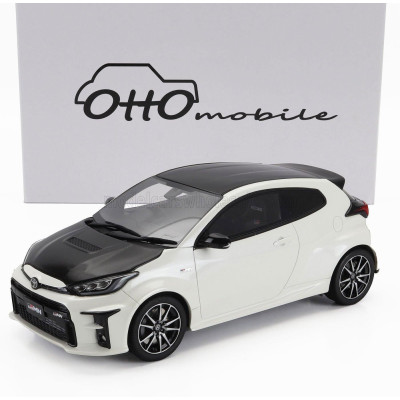 OTTO MOBILE TOYOTA YARIS GRMN RALLY PACKAGE 2022 - WHITE BLACK 1/18