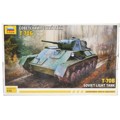 ZVEZDA TANK SOVIET LIGHT TANK T-70B MILITARY 1945 1/72