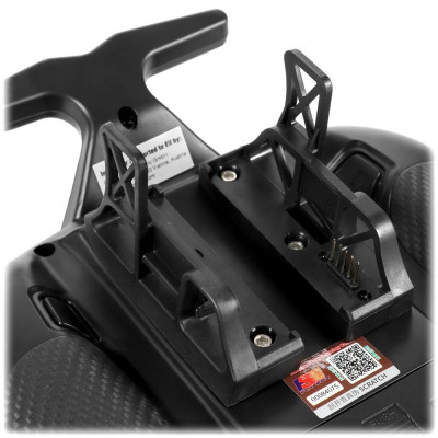 Flysky FS-ST8 továbbfejlesztett 8 csatornás adó 2 FS-SR8 vevővel