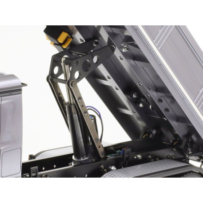 Tamiya RC MB Arocs 3348 billenő teherautó 6x4 festetlen (fehér) 1/14 készlet/építőkészlet