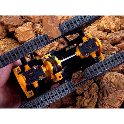 Tamiya 4-sávos lánctalpas