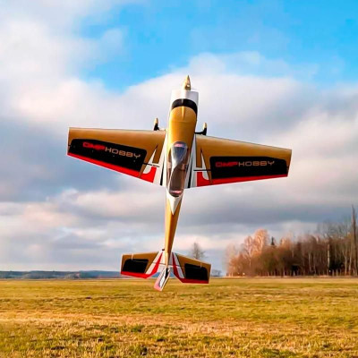 104" Extra NG ARF - zelená 2,64m