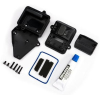 Traxxas Jato 4x4 RC autómodell alkatrésze: vevőegység. Tartalmazza a dobozt, gumidugót, habszivacs tömítőgyűrűket, szilikon tömítőgyűrűt, kábelvédőt, zsírt, csavart: 2,5x12 mm CS (2) / 3x6 mm CCS (2) / 3x12 mm BCS (2).