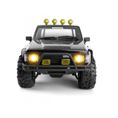 Venture18 1985 Toyota Hilux SR5 - černý