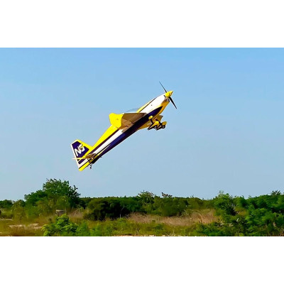 67" Extra NG ARF - červená 1,7m