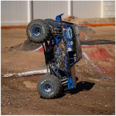 Losi LMT Monster Truck 2.0 1:8 4WD RTR Grave Digger