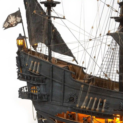 OcCre A bolygó hollandi 1:50