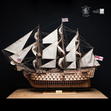 HMS Victory 1:87
