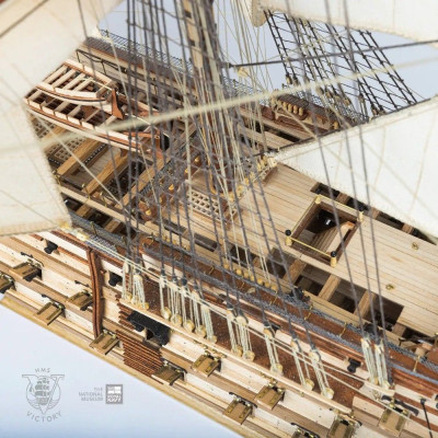 HMS Victory 1:87