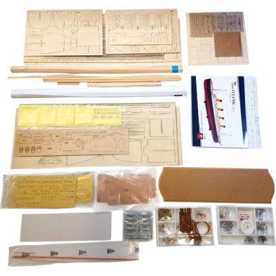 AMATI R.M.S. Titanic 1:250 kit (verze 2025)