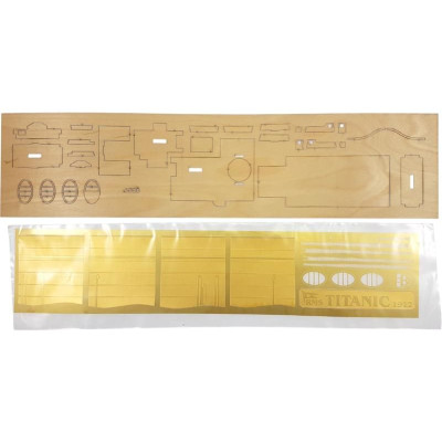 AMATI R.M.S. Titanic 1:250 kit (verze 2025)