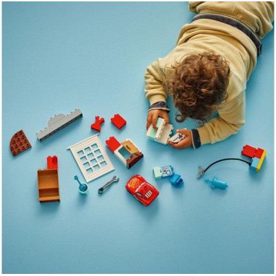 LEGO DUPLO - McQueen a návštěva v garáži doktora Hudsona