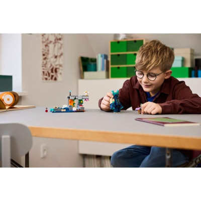 LEGO Minecraft - Setkání se Strážcem