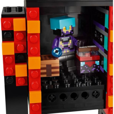 LEGO Minecraft - Endermanova věž