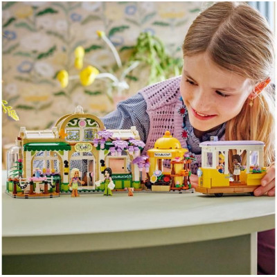LEGO Friends - Kavárna plná rostlin a květinářství