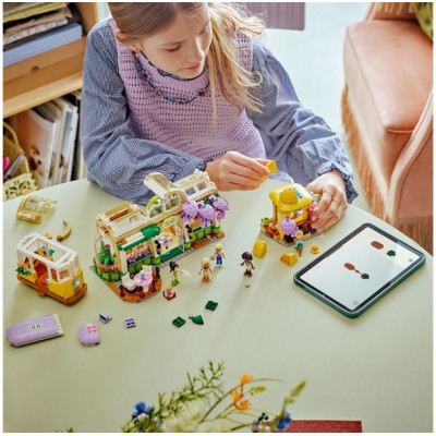 LEGO Friends - Kavárna plná rostlin a květinářství