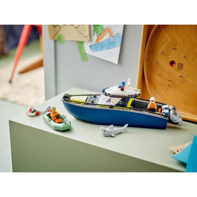 LEGO City - Honička v policejní lodi