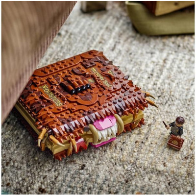 LEGO Harry Potter - Hryzající kniha Obludné obludárium