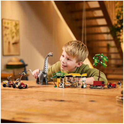 LEGO Jurassic World - Mise na sledování raptora a titanosaura