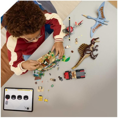 LEGO Jurassic World - Letecká mise se spinosaurem a quetzalcoatlem