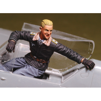 DEF DO32P03 modell II. világháború Erich Hartmann 1:32