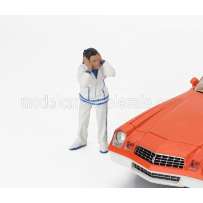 AMERICAN DIORAMA FIGURES MAN CAR MEET II - FIGURE VI - WHITE 1/18