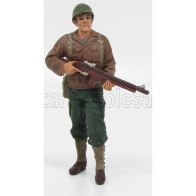 AMERICAN DIORAMA FIGURES SOLDATO AMERICANO CON FUCILE - USA SOLDIER II WITH RIFLE GUN - GREEN BROWN 1/18