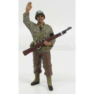 AMERICAN DIORAMA FIGURES SOLDATO POLIZIOTTO MILITARE CON FUCILE - MILTARY POLICE SOLDIER I WITH RIFLE GUN - GREEN BROWN 1/18