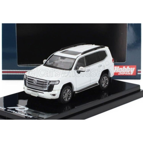 IGNITION MODEL TOYOTA LAND CRUISER (JA300W) ZX 2023 - BLACK RED INTERIOR - WHITE PEARL MET 1/64