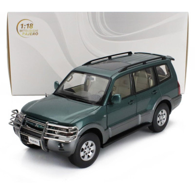 SUN STAR MITSUBISHI PAJERO 3.5L V6 V73 2006 - GREEN GREY 1/18