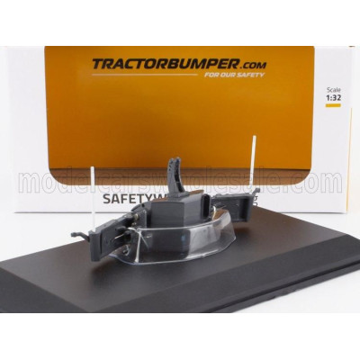 UNIVERSAL HOBBIES ACCESSORIES TRACTOR BUMPER KUBOTA - SAFETY WEIGHT 800kg. - BLACK 1/32