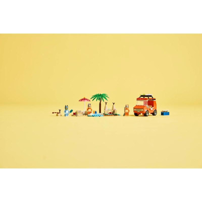 LEGO Bluey - Bluey a rodinný výlet autem na pláž