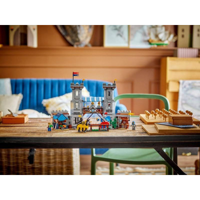 LEGO Creator - Středověký hrad a rytíři na koních