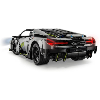 LEGO Technic - Lamborghini Revuelto