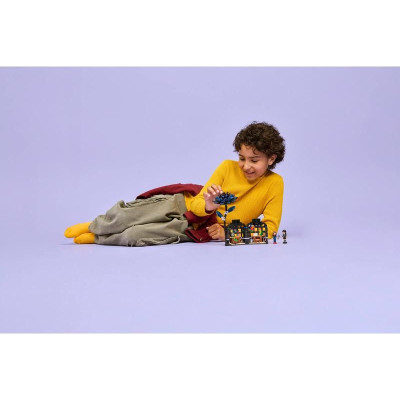 LEGO Wednesday - Černá jiřina