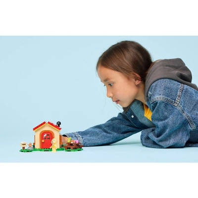 LEGO Animal Crossing - Goldie a její útulný dům