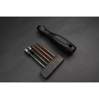 Set 1/4" bitů včetně rukojeti (1.5, 2.0, 2.5mm imbus a 5.5, 7mm nástrčkový)