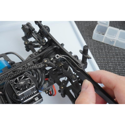 Pinzeta zahnutá silná 1.5mm