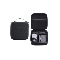 Nejlon tok DJI Mini 4K / Mini 2 SE / Mini 2 kamerákhoz (3 akkumulátor) – Egy kompakt és könnyű, tartós nejlonból készült tok, amelyben a DJI Mini 4K, Mini 2 SE vagy Mini 2 kamerák, akár 3 akkumulátorral együtt is elférnek. Megbízható védelmet nyújt az ütések, por és nedvesség ellen. Ideális a drón és a tartozékok biztonságos szállításához útközben.