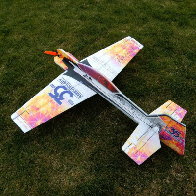 Szuhoj Szu-35. – Műrepülőgép limitált évfordulós kiadása | Hacker Model Production