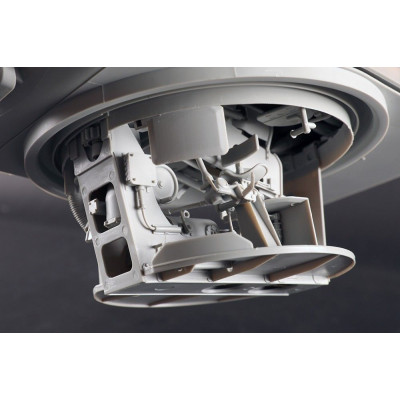 Trombitás Pz.Kpfw.VI Sd.Kfz.182 Tiger II (Porsche korai gyártású jármű) 1/16