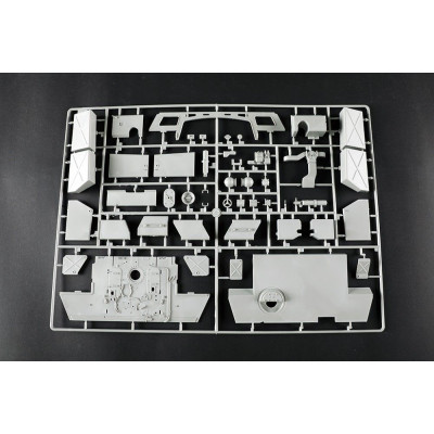 Trombitás Pz.Kpfw.VI Sd.Kfz.182 Tiger II (Porsche korai gyártású jármű) 1/16