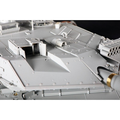 Trumpeter German Leopard 2A6 MBT 1/16
