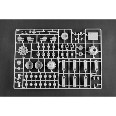 Trumpeter German Leopard 2A6 MBT 1/16