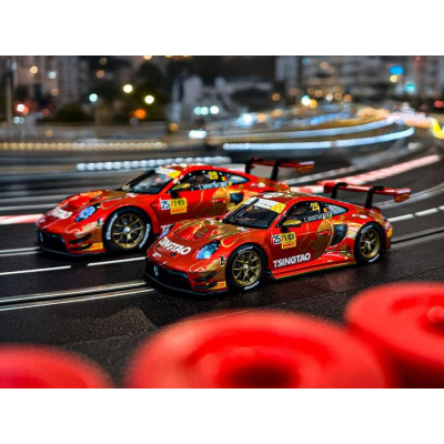 Auto Carrera D124 - 23998 Porsche 911 GT3 R