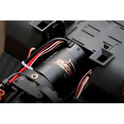 QuicRun Fusion 8IGHT SE pro crawlery 1800kv